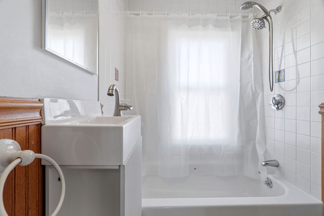 6 Eastern Ave, Wakefield, MA 01880