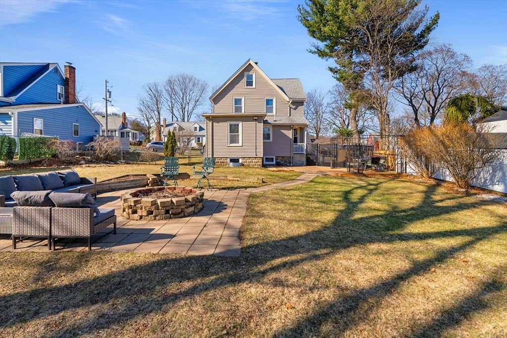 6 Eastern Ave, Wakefield, MA 01880