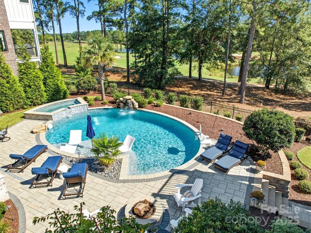 27 Veranda Lane, Blythewood, SC 29016