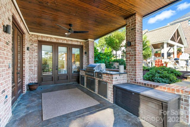 27 Veranda Lane, Blythewood, SC 29016