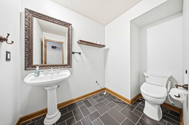 5050 Clark Shaw Road, Powell, OH 43065