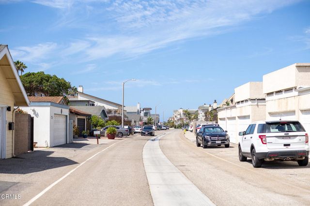 4910 Nautilus Street F, Oxnard, CA 93035