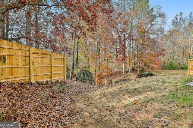 120 Creekside Drive, Grantville, GA 30220