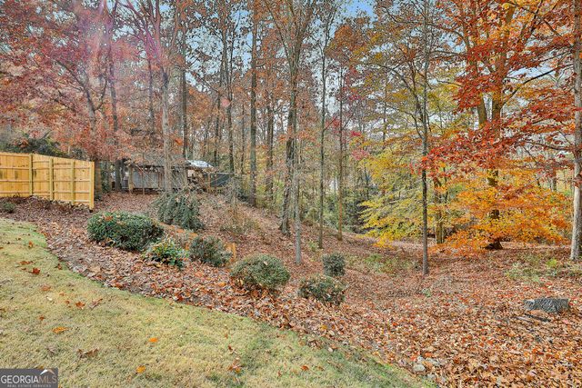 120 Creekside Drive, Grantville, GA 30220