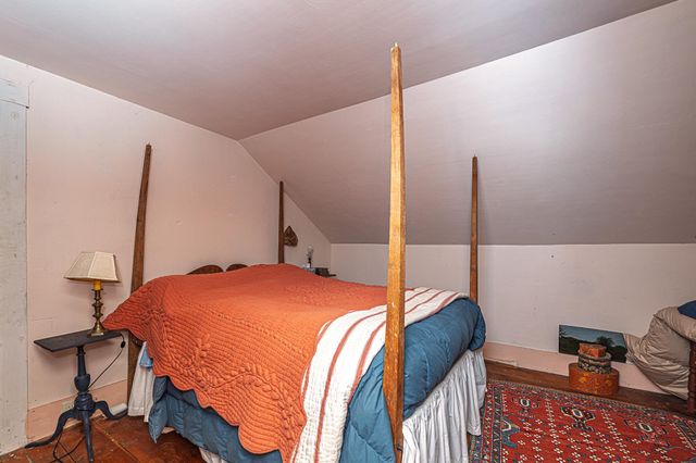 31 Long Hill Road, Raymond, NH 03077