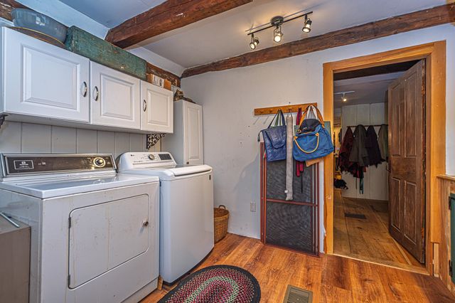 31 Long Hill Road, Raymond, NH 03077
