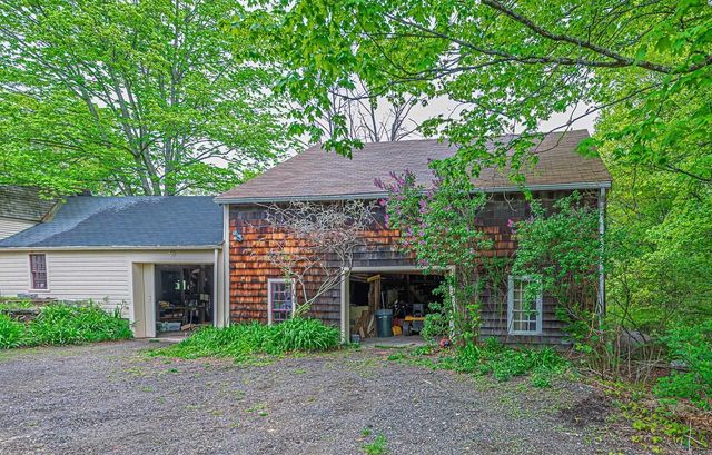 31 Long Hill Road, Raymond, NH 03077