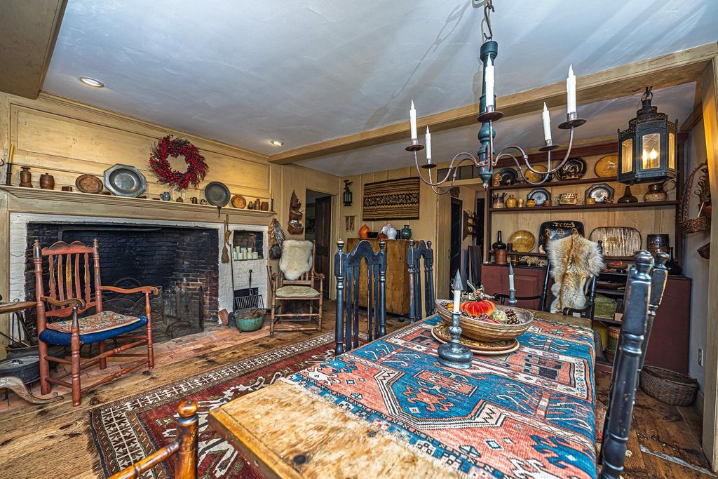 31 Long Hill Road, Raymond, NH 03077