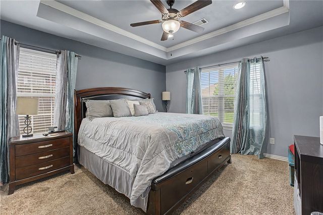 809 E Marietta Court, Rogers, AR 72758