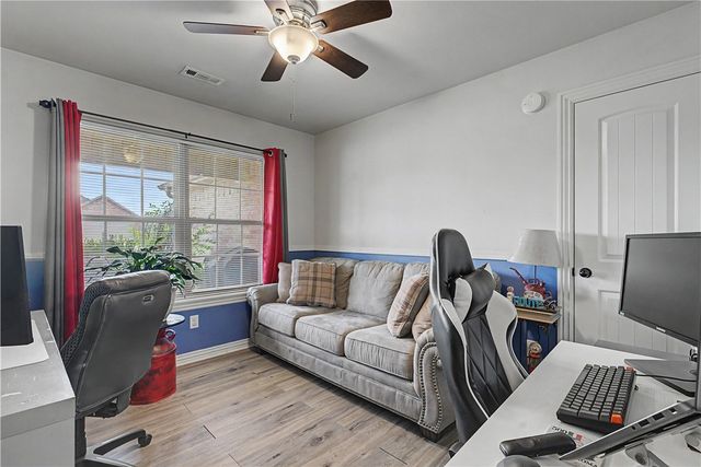 809 E Marietta Court, Rogers, AR 72758