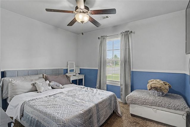 809 E Marietta Court, Rogers, AR 72758