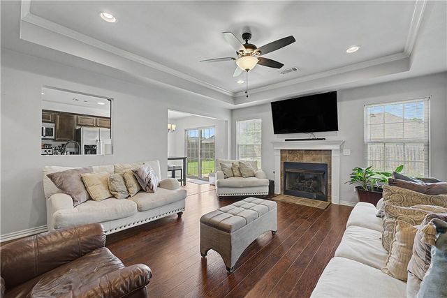 809 E Marietta Court, Rogers, AR 72758