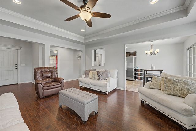 809 E Marietta Court, Rogers, AR 72758