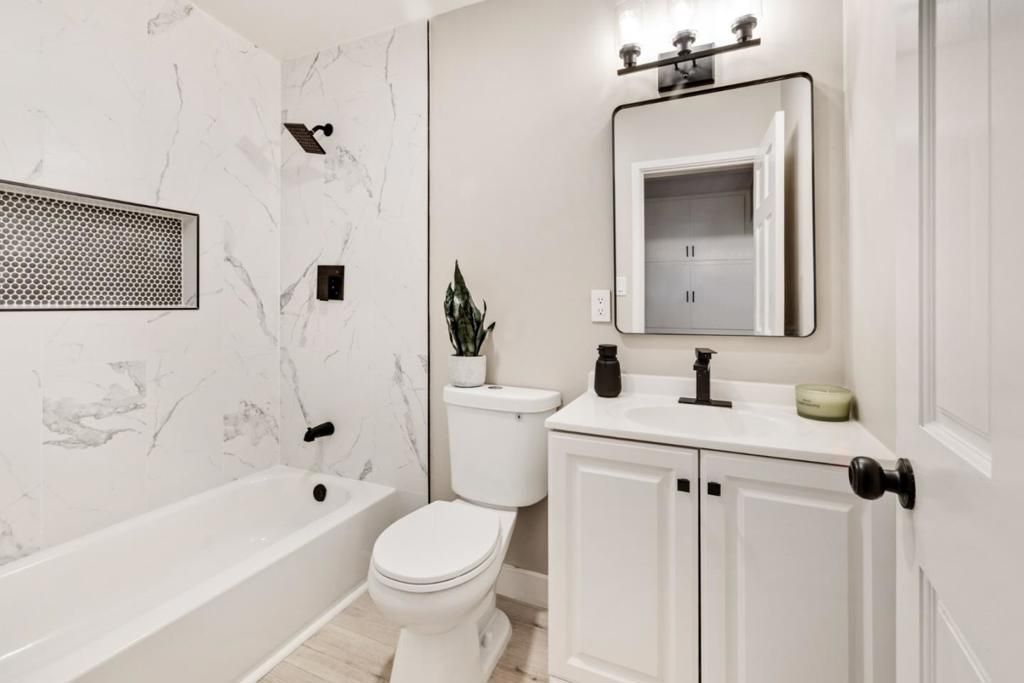 Image 14 of property listing at 318 Navajo Drive, Salinas, CA 93906