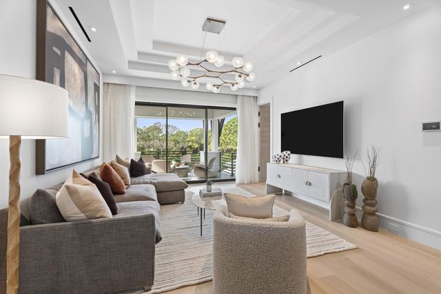 210 Bears Club Drive, Jupiter, FL 33477