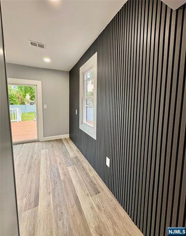 48 2nd Street, Somerville, NJ 08876