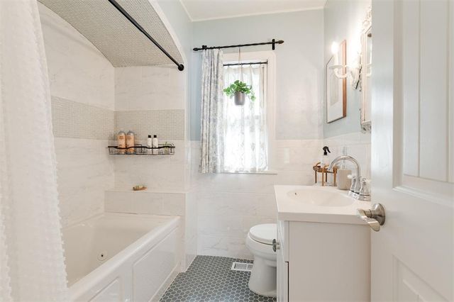 1123 Lombardy Road, Oklahoma City, OK 73118