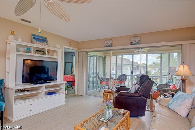 325 Charlemagne BLVD A209, Naples, FL 34112