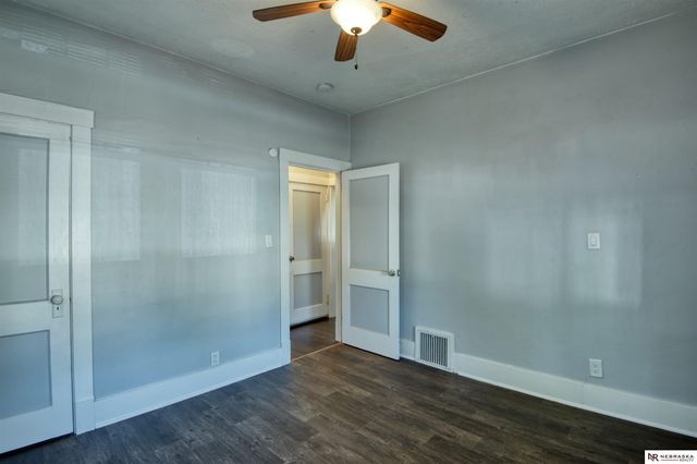 3325 N 41st Street, Omaha, NE 68111