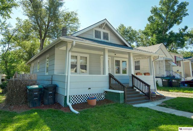 3325 N 41st Street, Omaha, NE 68111