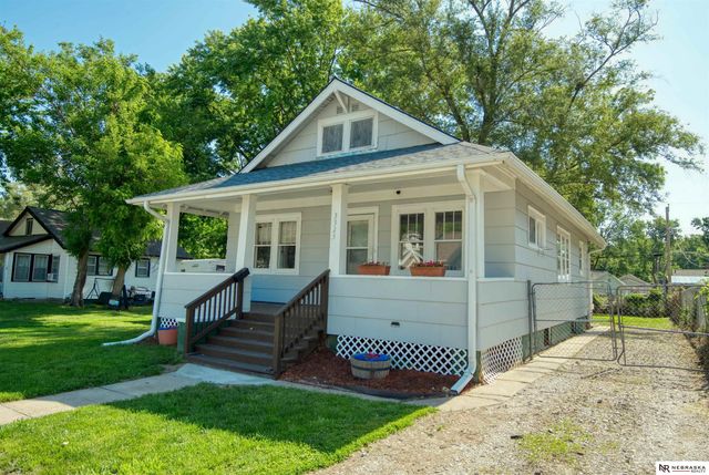 3325 N 41st Street, Omaha, NE 68111