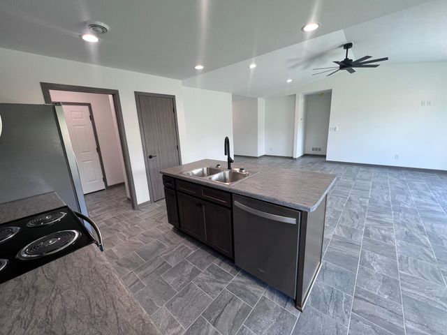 1425 Sunrise Avenue SE, Rochester, MN 55904