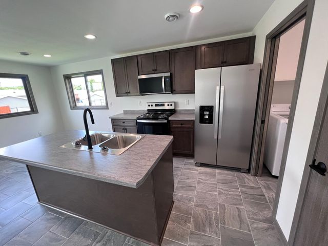 1425 Sunrise Avenue SE, Rochester, MN 55904