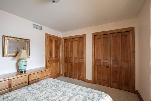 2640 APPIAN WAY, Green Bay, WI 54302