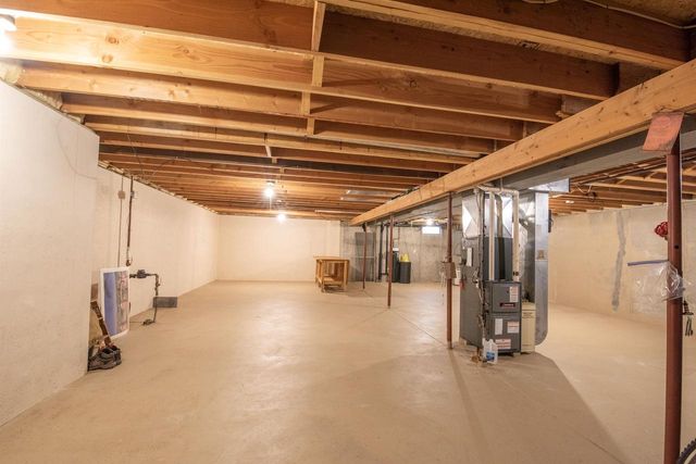 2640 APPIAN WAY, Green Bay, WI 54302