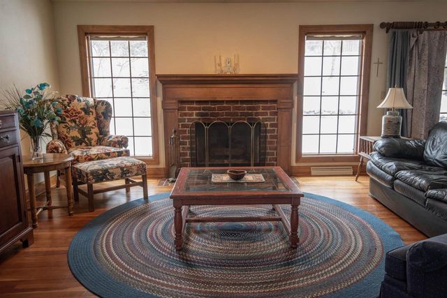 2640 APPIAN WAY, Green Bay, WI 54302