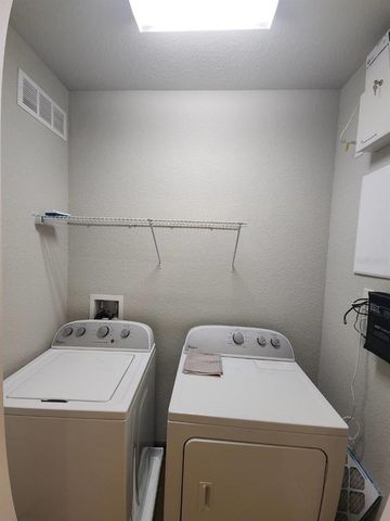 10052 EAGLE CREEK CENTER BOULEVARD, Orlando, FL 32832