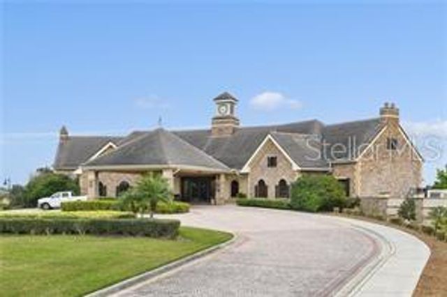10052 EAGLE CREEK CENTER BOULEVARD, Orlando, FL 32832