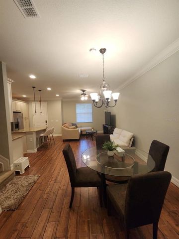 10052 EAGLE CREEK CENTER BOULEVARD, Orlando, FL 32832