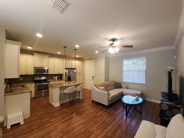 10052 EAGLE CREEK CENTER BOULEVARD, Orlando, FL 32832
