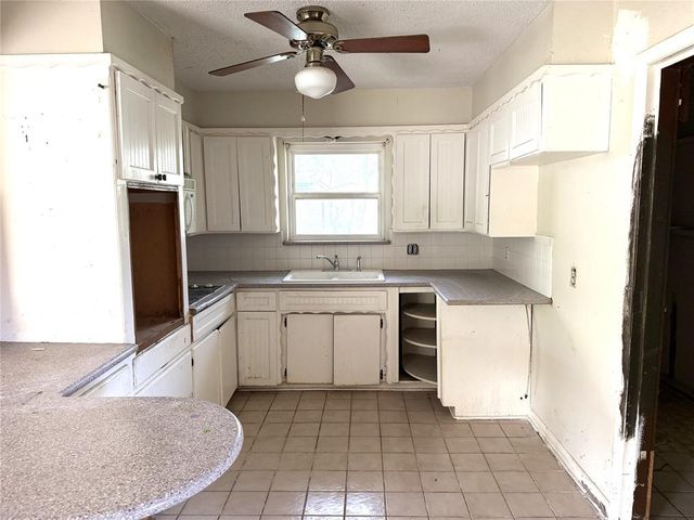 8104 NE 28th Street, Spencer, OK 73084