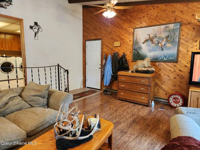 216 W Oak Ave, Osburn, ID 83849