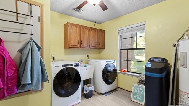 501 Rudeloff, Seguin, TX 78155