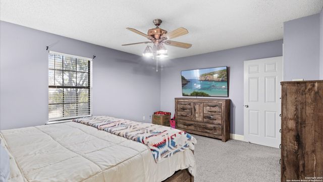 501 Rudeloff, Seguin, TX 78155