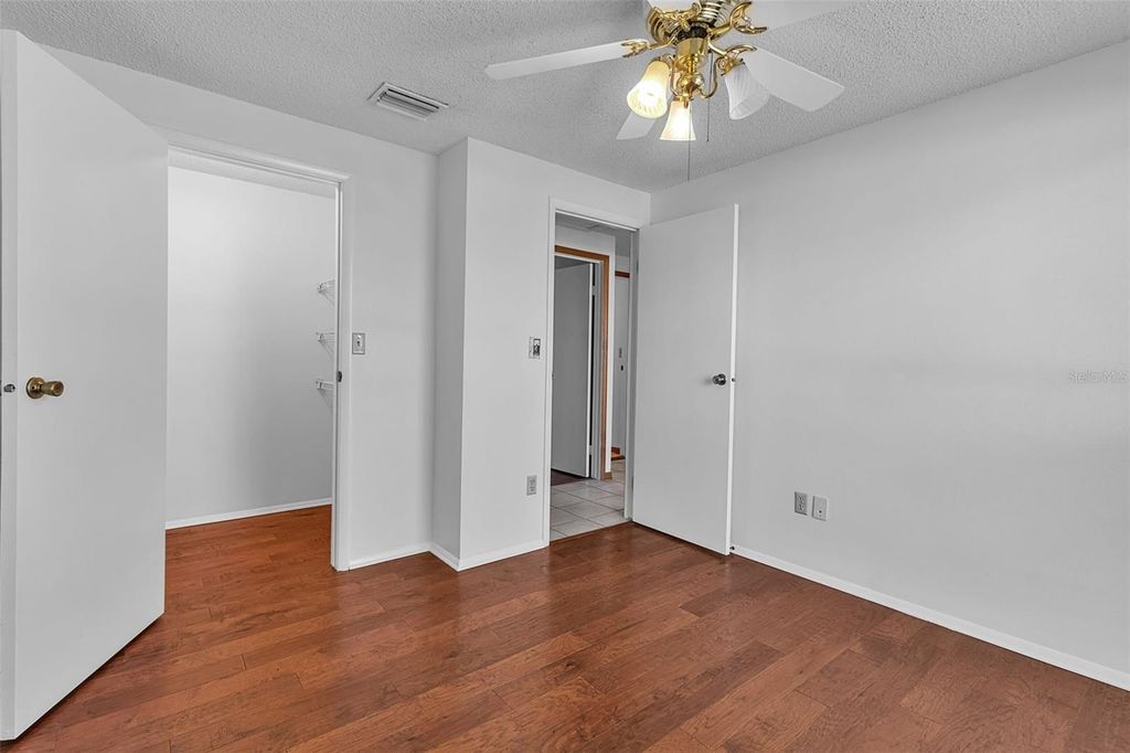 Image 22 of property listing at 6707 35TH AVENUE W, Bradenton, FL 34209