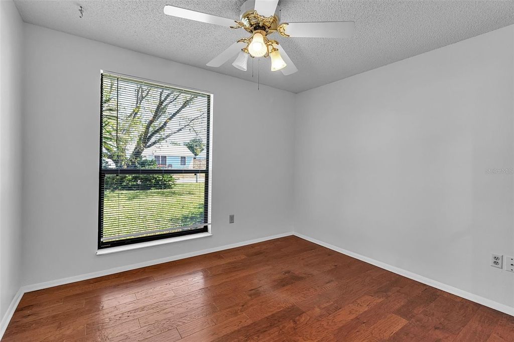Image 23 of property listing at 6707 35TH AVENUE W, Bradenton, FL 34209