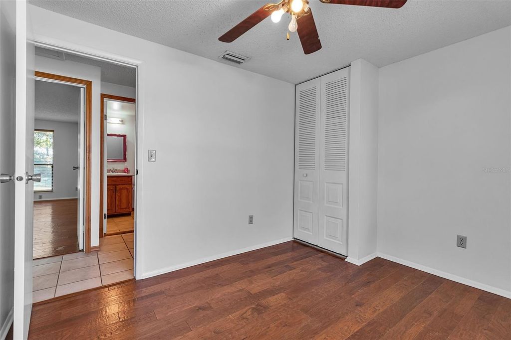 Image 27 of property listing at 6707 35TH AVENUE W, Bradenton, FL 34209