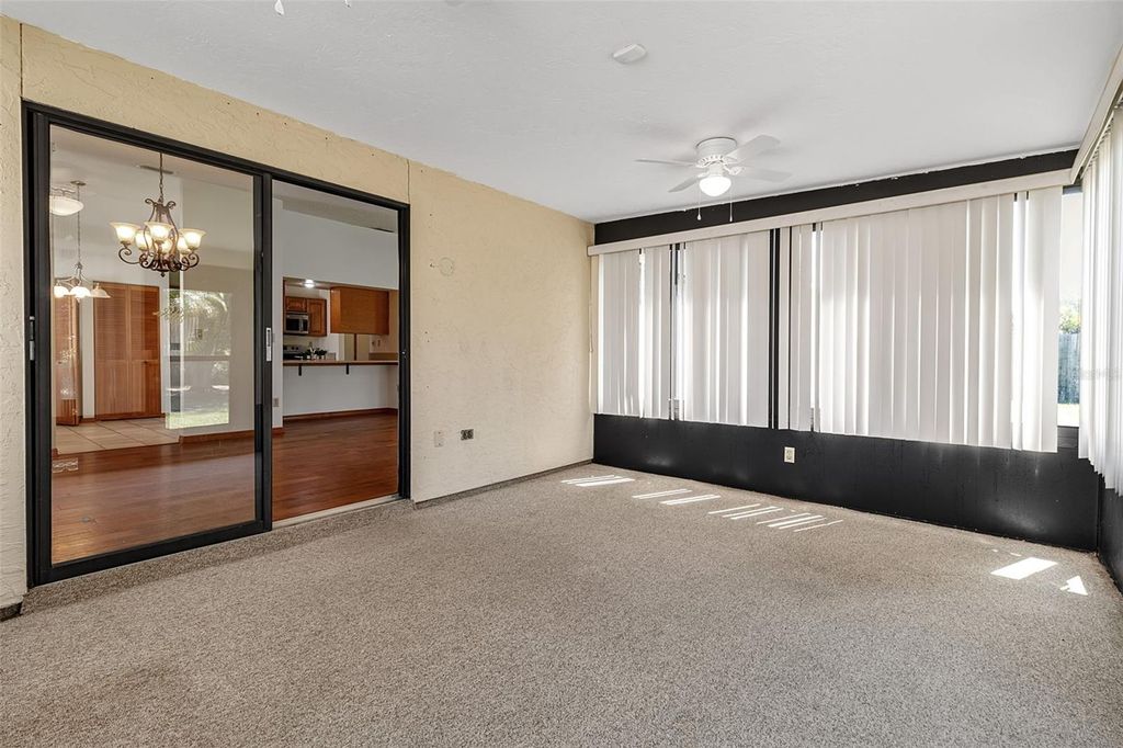 Image 31 of property listing at 6707 35TH AVENUE W, Bradenton, FL 34209