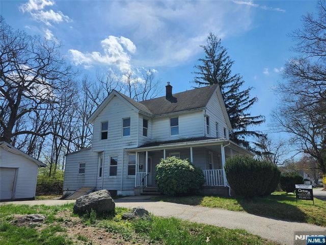 5 Locust Street, Haskell, NJ 07420