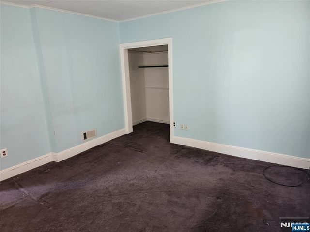 5 Locust Street, Haskell, NJ 07420