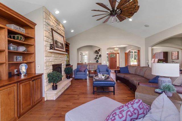 6645 Jerry Ryan Trail, Sun Prairie, WI 53590