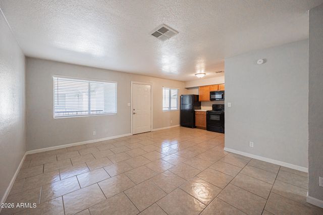 329 N 11TH Street 203, Phoenix, AZ 85006