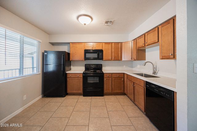 329 N 11TH Street 203, Phoenix, AZ 85006