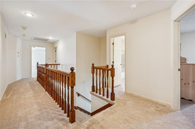 7640 N Lucerne Court, Kansas City, MO 64151