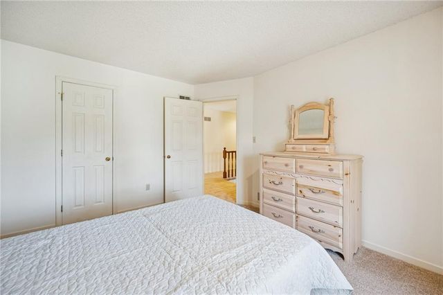 7640 N Lucerne Court, Kansas City, MO 64151