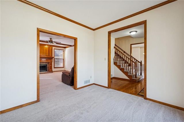 7640 N Lucerne Court, Kansas City, MO 64151